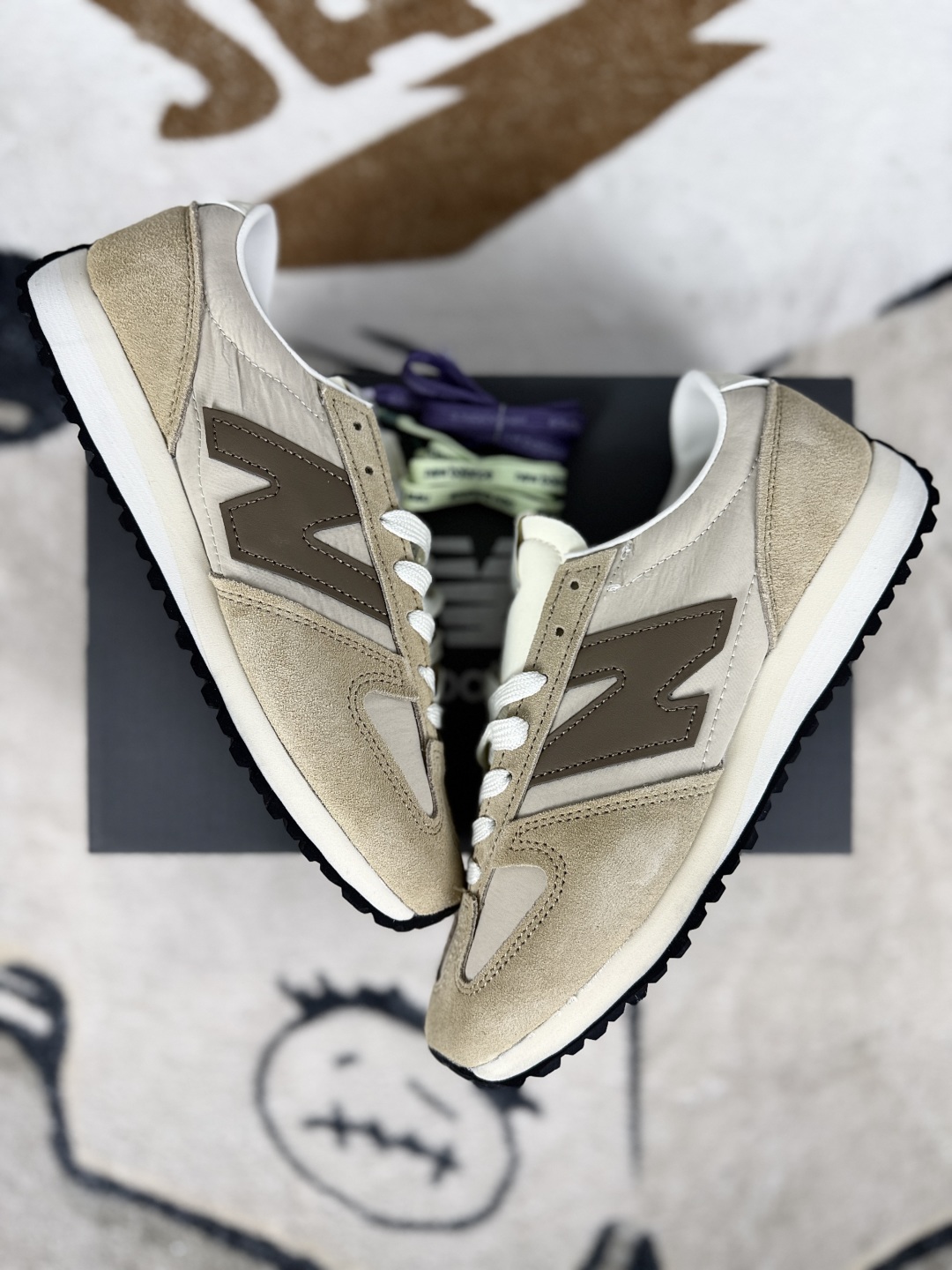 New Balance 471 Sneakers: Retro Style, Modern Comfort, and Lightweight Design 5 cmp i1746822127519 9234 0 6