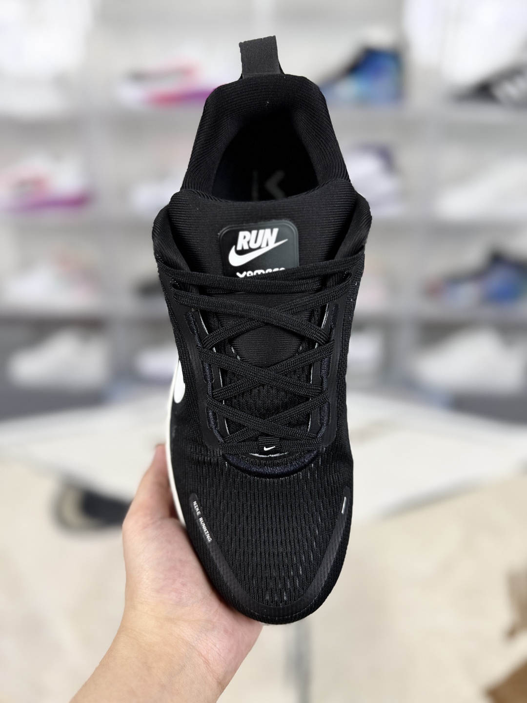 Nike Vomero 18 Running Shoes - Black & White, Comfortable & Durable 4 cmp i1746910172071 743 0 3