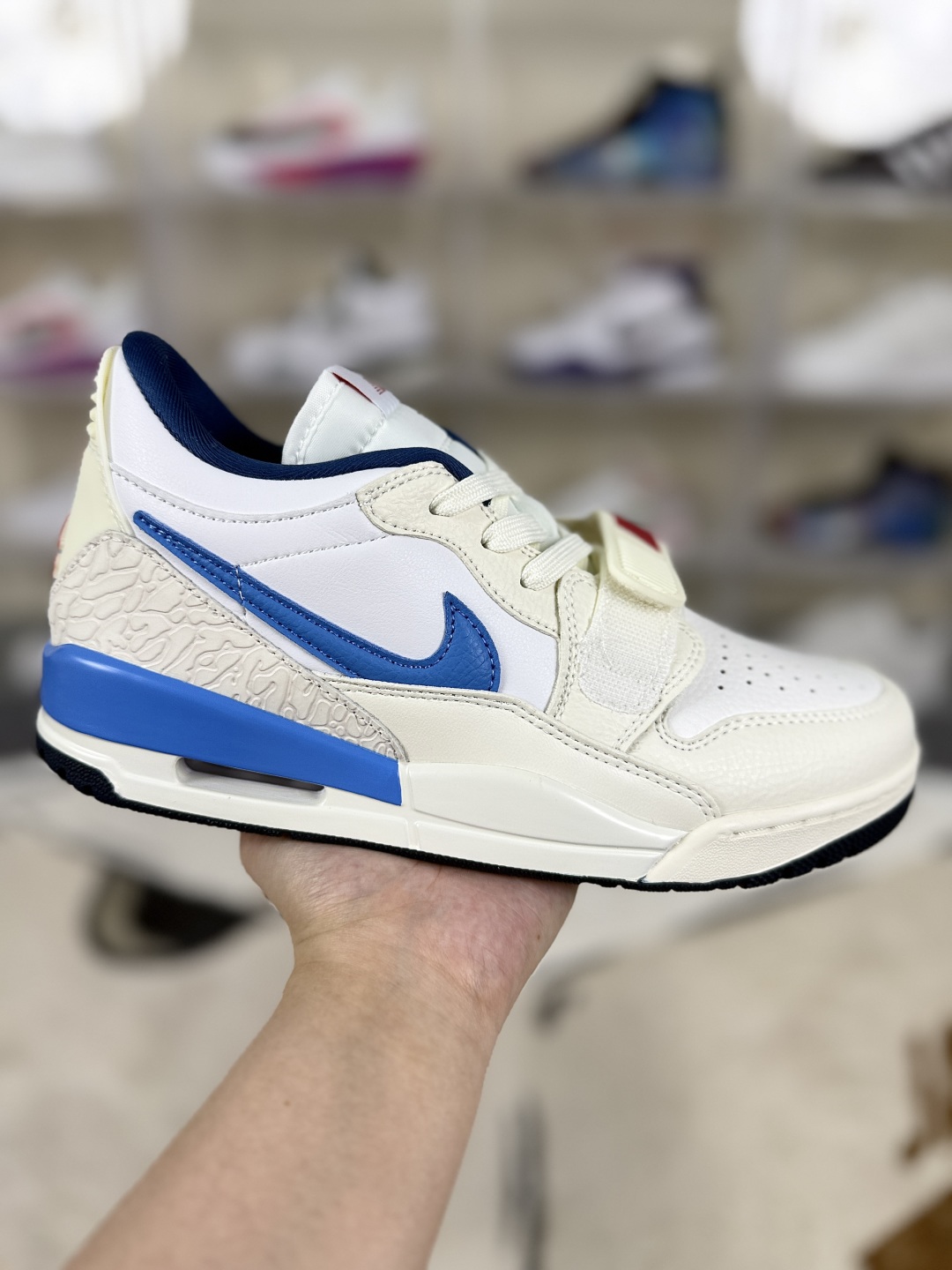 Jordan Legacy 312 Low-Top Sneakers - Comfortable, Durable, and Stylish 1 cmp i1747088626367 3306 0 0