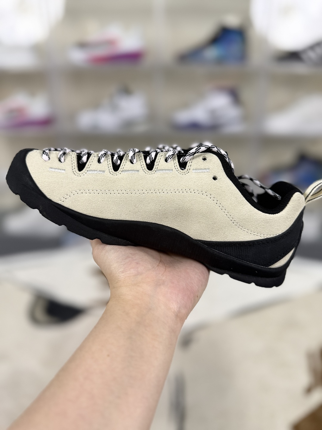 KEEN Jasper Suede Lace-Up Hiking Shoes: Lightweight & Durable for Outdoors 2 cmp i1747089008947 2588 0 1