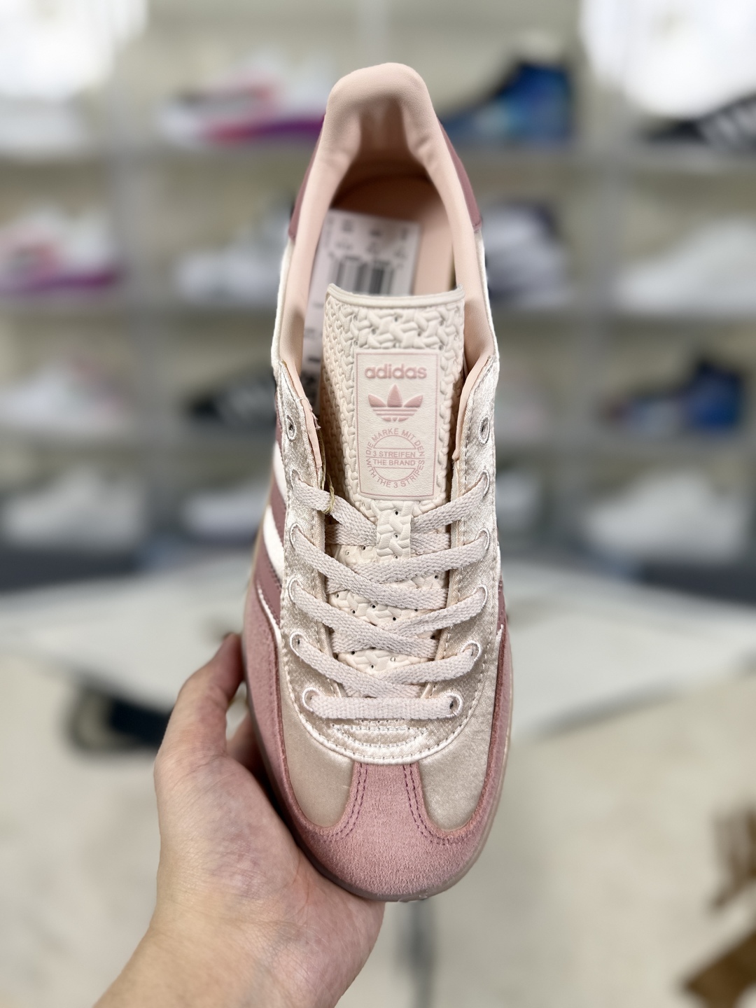 Adidas Originals Gazelle Indoor Low-Top Sneakers - Pink 5 cmp i1747174818592 6373 0 3
