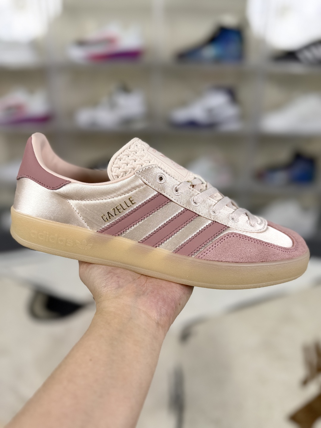 Adidas Originals Gazelle Indoor Low-Top Sneakers - Pink 2 cmp i1747174818599 8842 0 0