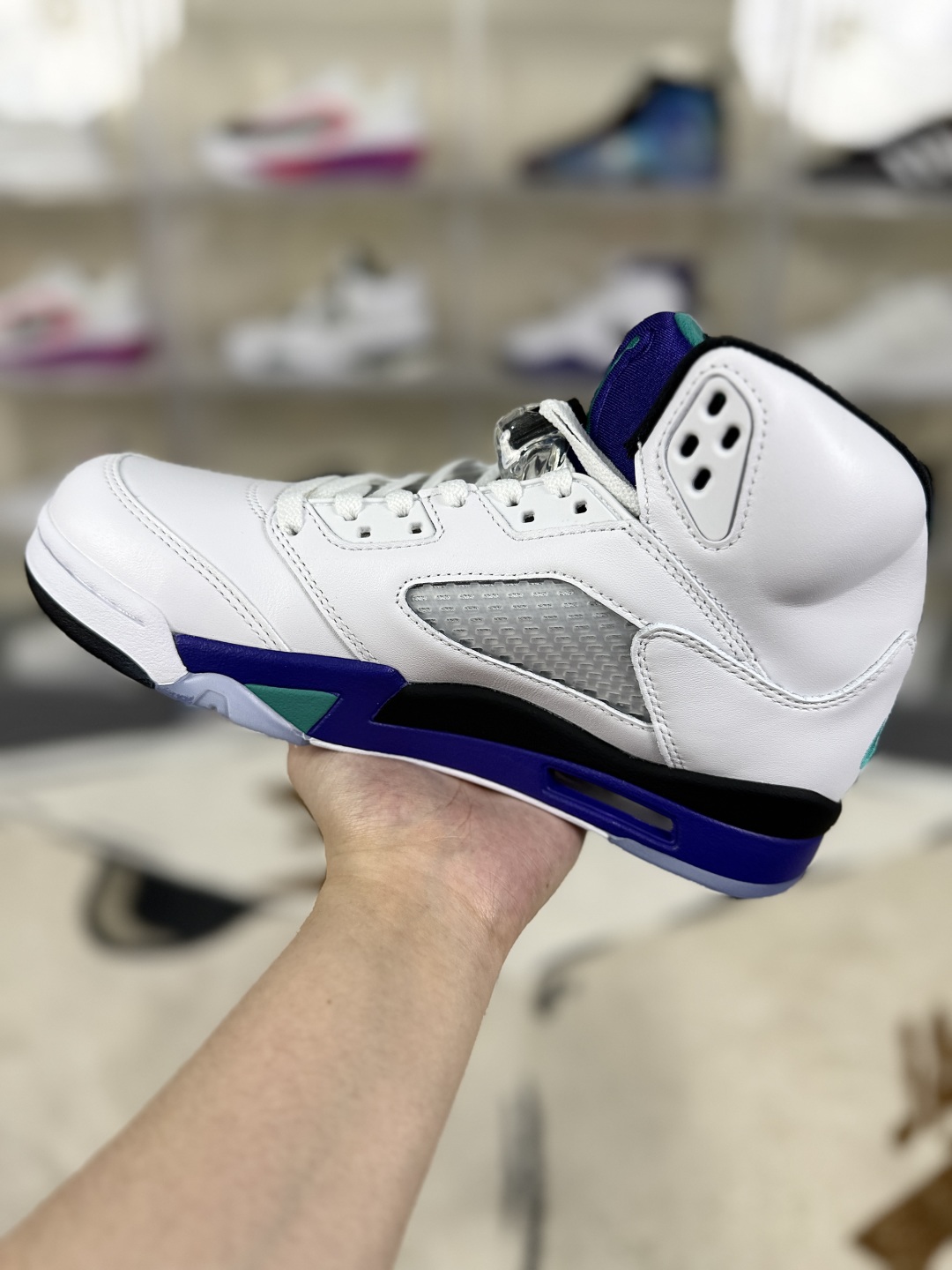 Nike Air Jordan 5 Retro OG Grape: Leather High-Top Basketball Shoes 3 cmp i1747261696355 7729 0 1