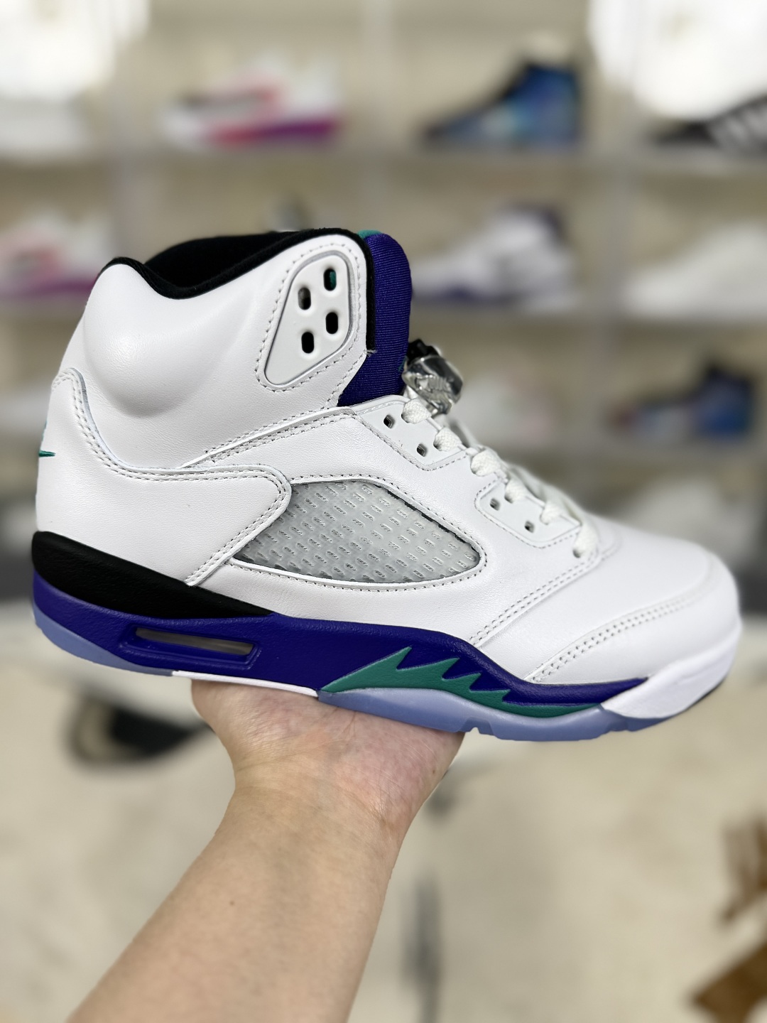 Nike Air Jordan 5 Retro OG Grape: Leather High-Top Basketball Shoes 2 cmp i1747261696355 8464 0 0