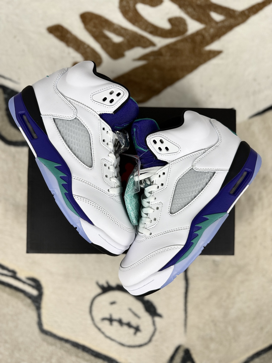 Nike Air Jordan 5 Retro OG Grape: Leather High-Top Basketball Shoes 6 cmp i1747261699871 718 0 8