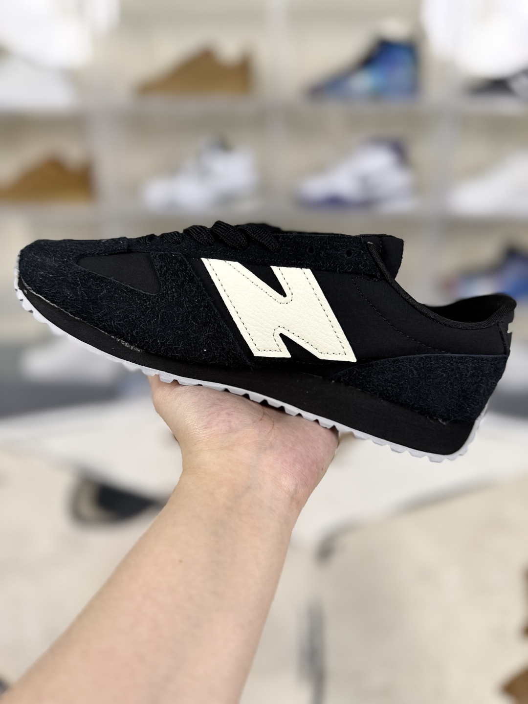 New Balance 471 Black and White Low-Top Sneaker. Durable, Lightweight & Breathable. 2 cmp i1747429011505 5045 0 1
