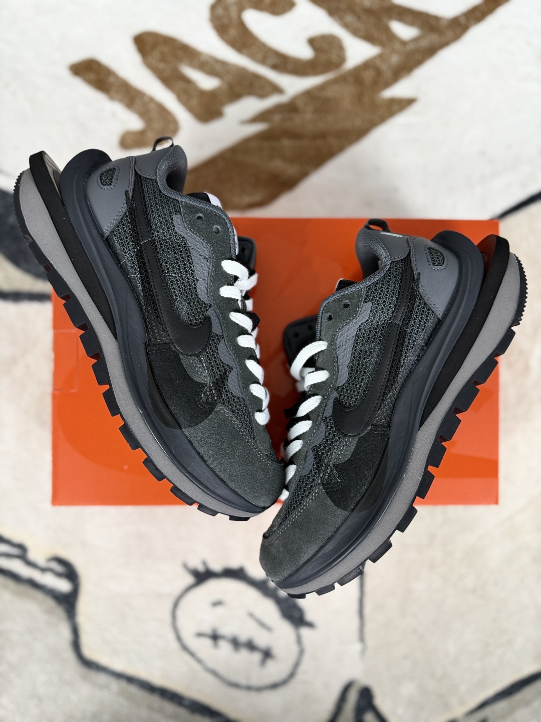 Sacai x Nike VaporWaffle Black/Grey Low-Top Sneakers - Unisex Comfort Shoes 5 cmp i1747429240845 3137 0 6
