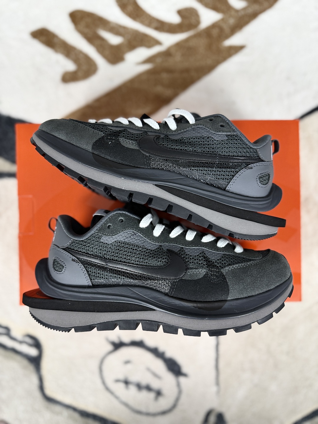 Sacai x Nike VaporWaffle Black/Grey Low-Top Sneakers - Unisex Comfort Shoes 8 cmp i1747429240845 4603 0 7