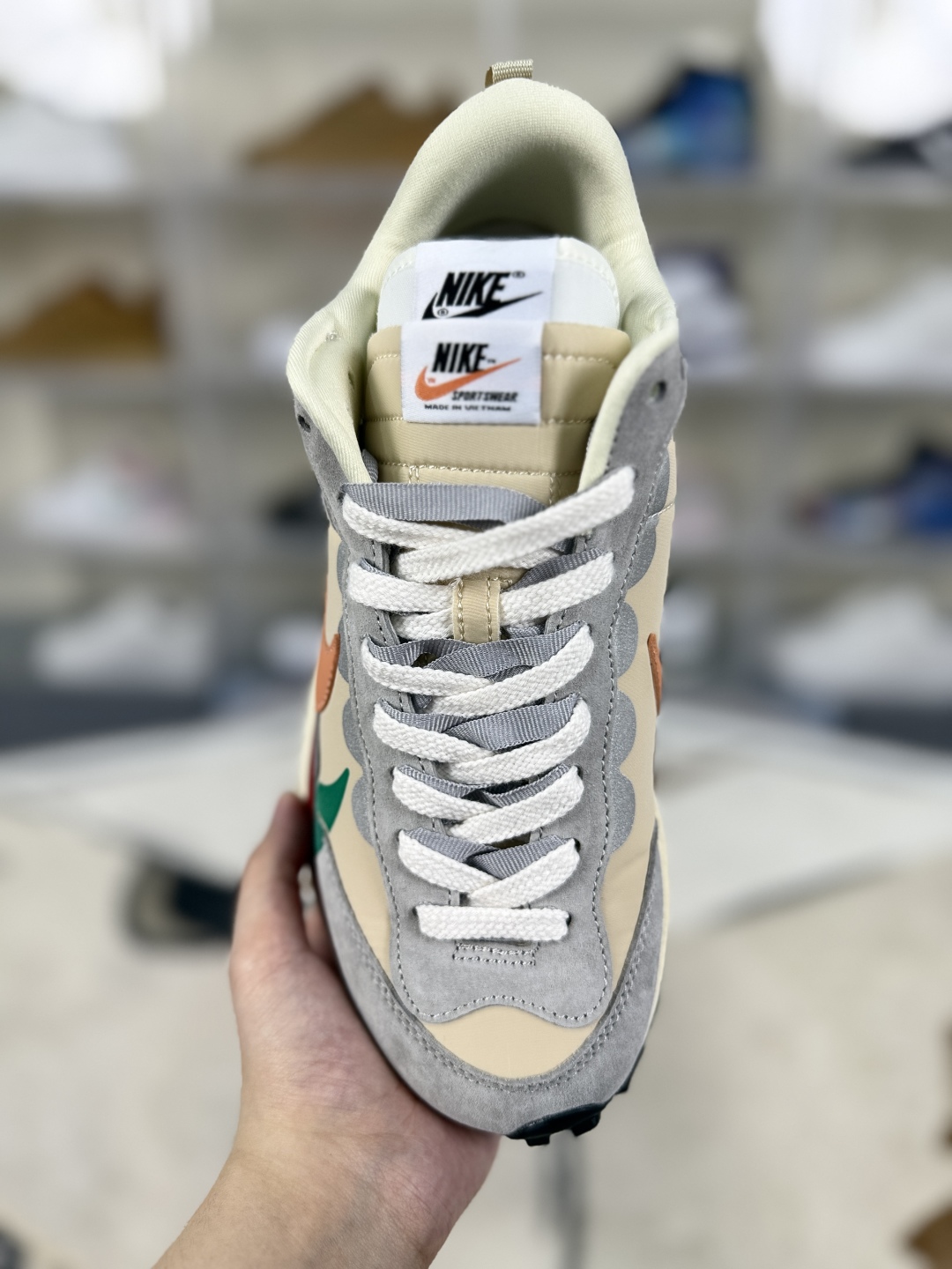 Nike x Sacai VaporWaffle Low-Top Sneakers - Stylish, Comfortable, and Versatile 5 cmp i1747429268889 55 0 3
