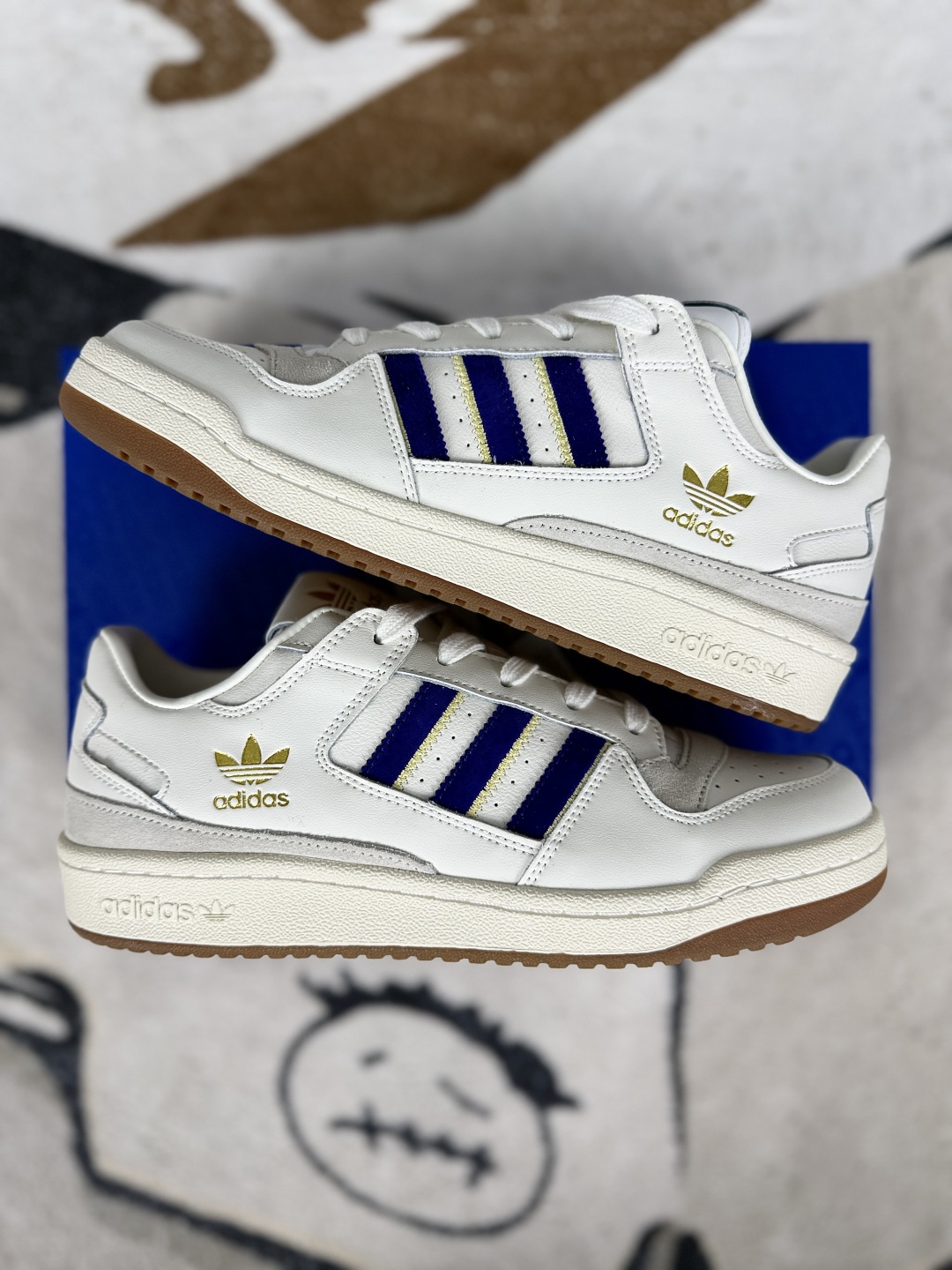 Adidas Originals Forum 84 Low CL: Retro Style, Modern Comfort Sneakers 8 cmp i1747506906540 8039 0 7