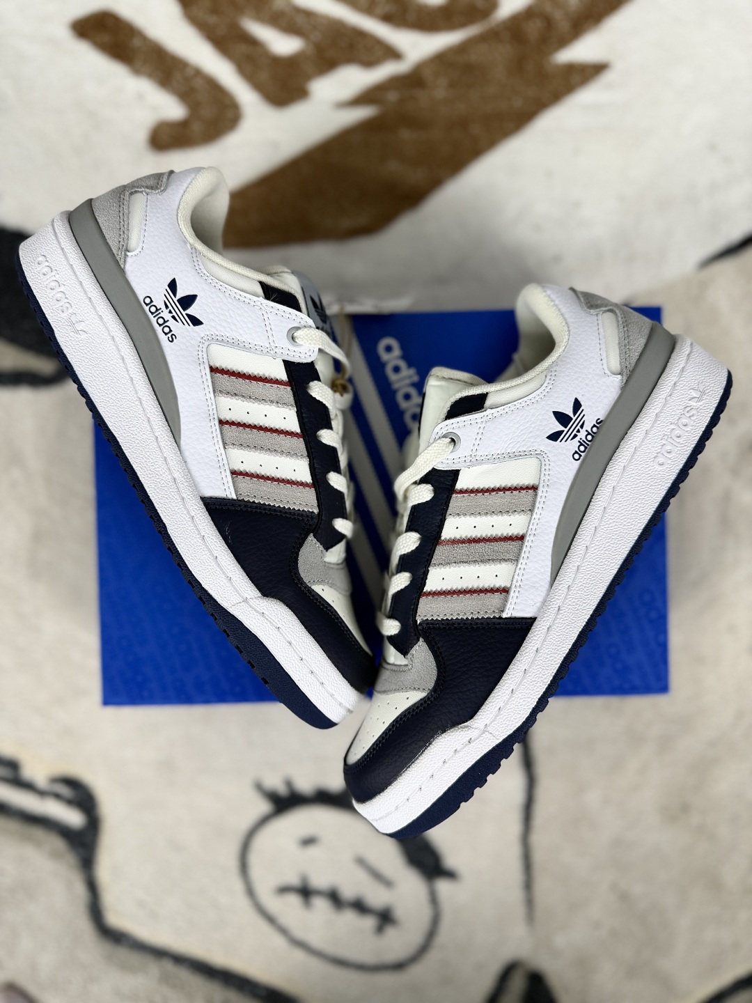 Adidas Originals Forum CL White Grey Blue Low-Top Sneakers for Men & Women 5 cmp i1747600734530 4447 0 6