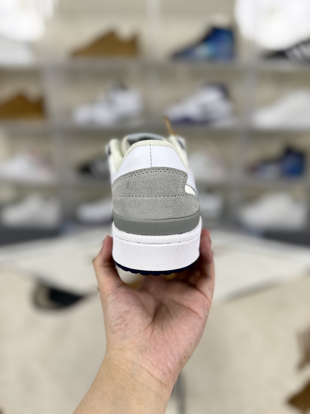 Adidas Originals Forum CL White Grey Blue Low-Top Sneakers for Men & Women 3 cmp i1747600736302 46 0 2