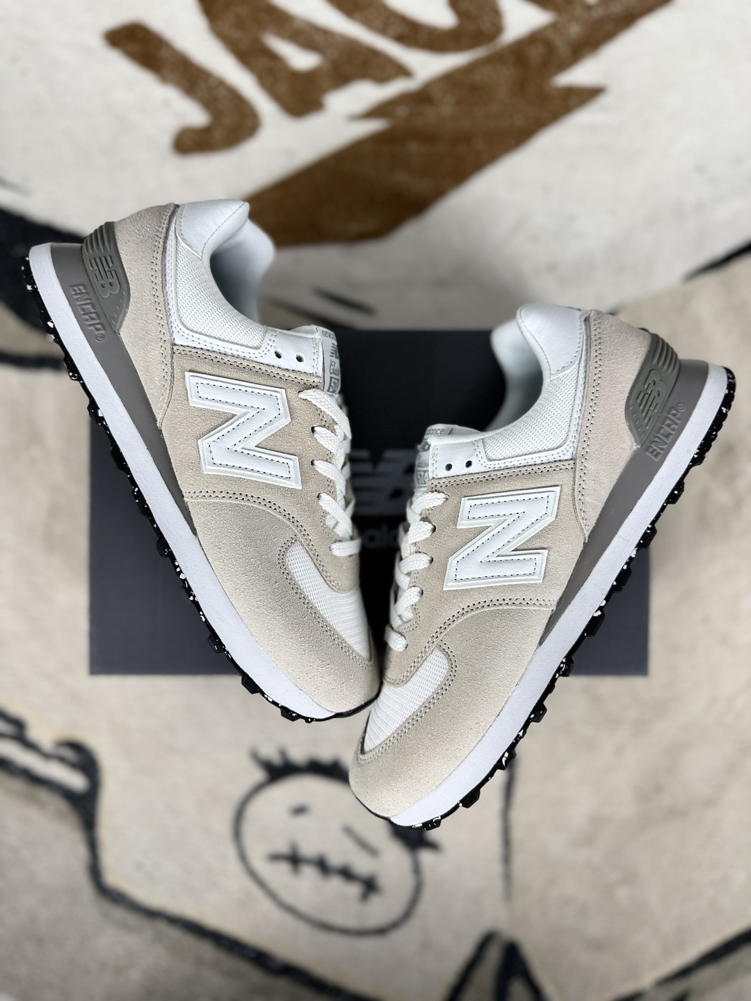 New Balance 574 Classic Running Shoes - Retro Style, All-Day Comfort 6 cmp i1747600830292 70 0 6