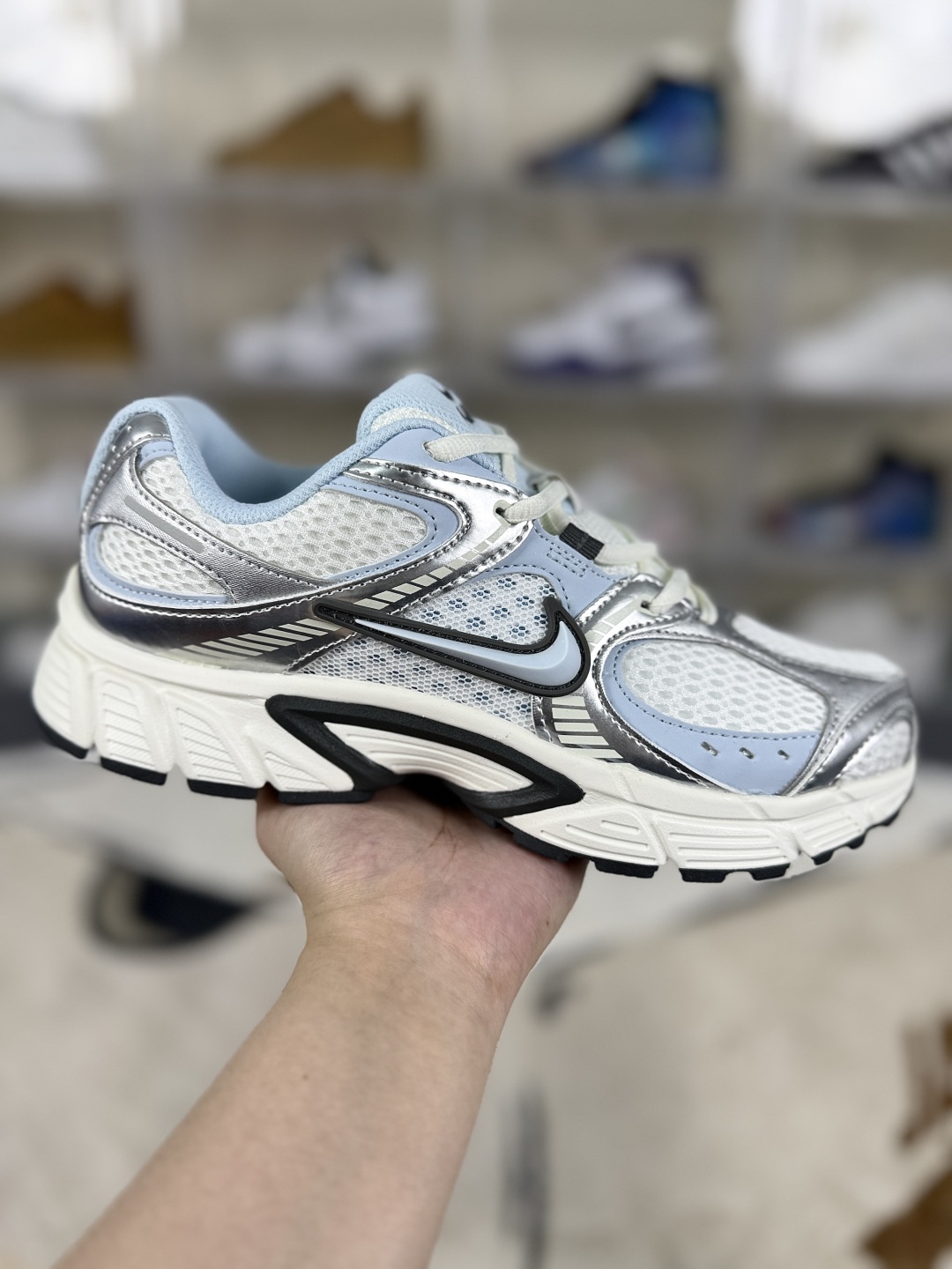 Nike V5 RNR Running Shoes: Lightweight, Breathable, and Stylish Sneakers 2 cmp i1747689328238 6571 0 0