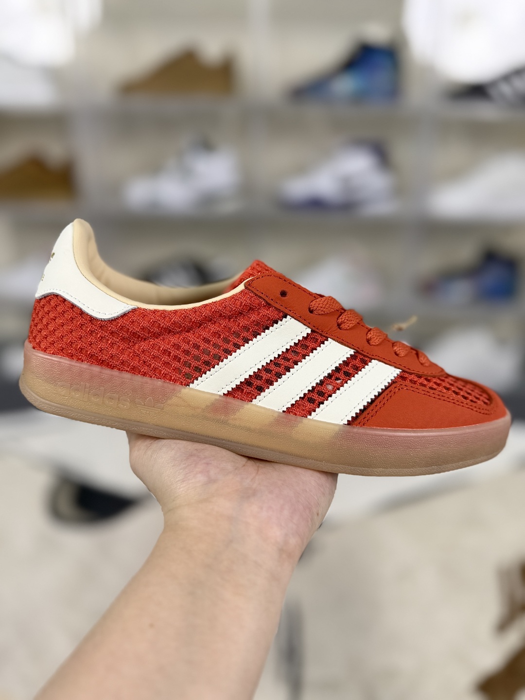 Adidas Originals Gazelle Indoor Low-Top Sneakers - Orange/White - Unisex 1 cmp i1747689494322 6664 0 0