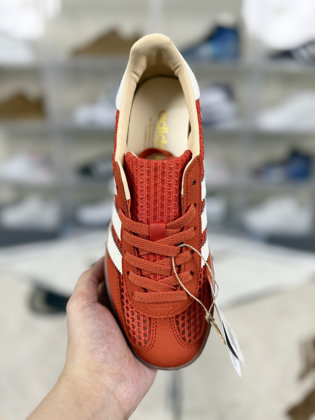Adidas Originals Gazelle Indoor Low-Top Sneakers - Orange/White - Unisex 4 cmp i1747689499858 8957 0 3