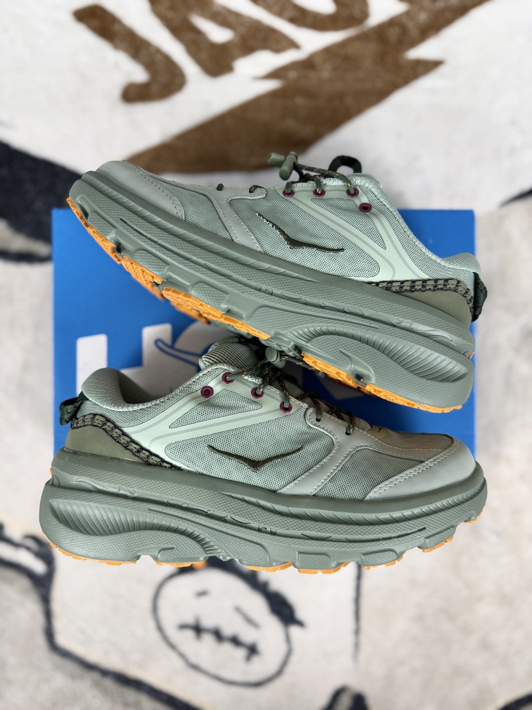 Hoka One One Bondi B3 LS Green Running Shoes Unisex Low-Top Sneakers 8 cmp i1747775536428 920 0 7