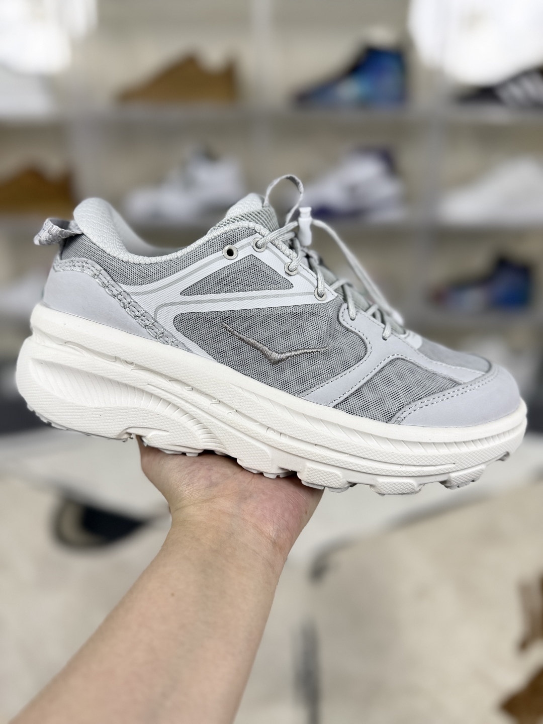 Hoka One One Bondi B3 LS Running Shoes - Comfortable, Durable, and Stylish 1 cmp i1747775567744 7098 0 0