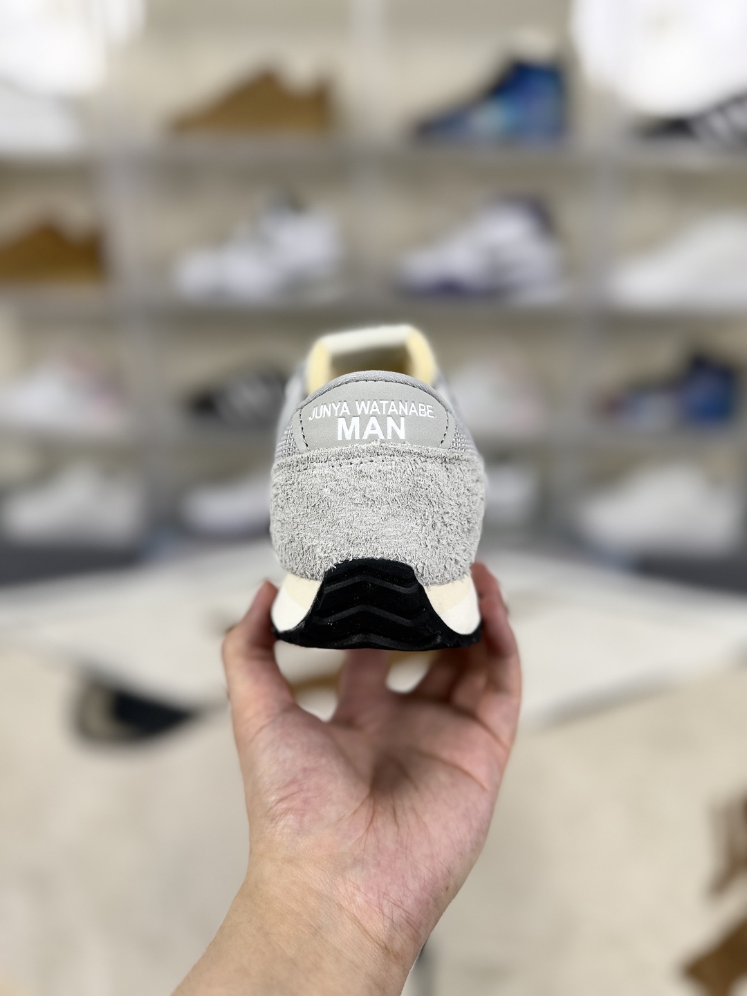 New Balance 471: Retro-Inspired Comfort, Lightweight EVA Midsole, Grey Sneakers 4 cmp i1747952263080 9233 0 2