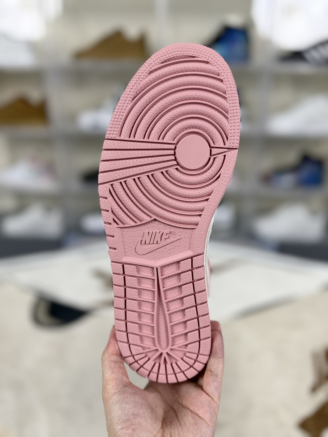 Travis Scott x Air Jordan 1 Low Pink,Retro Basketball Shoes Unisex DM7866-600 6 cmp i1747952345371 2829 0 4