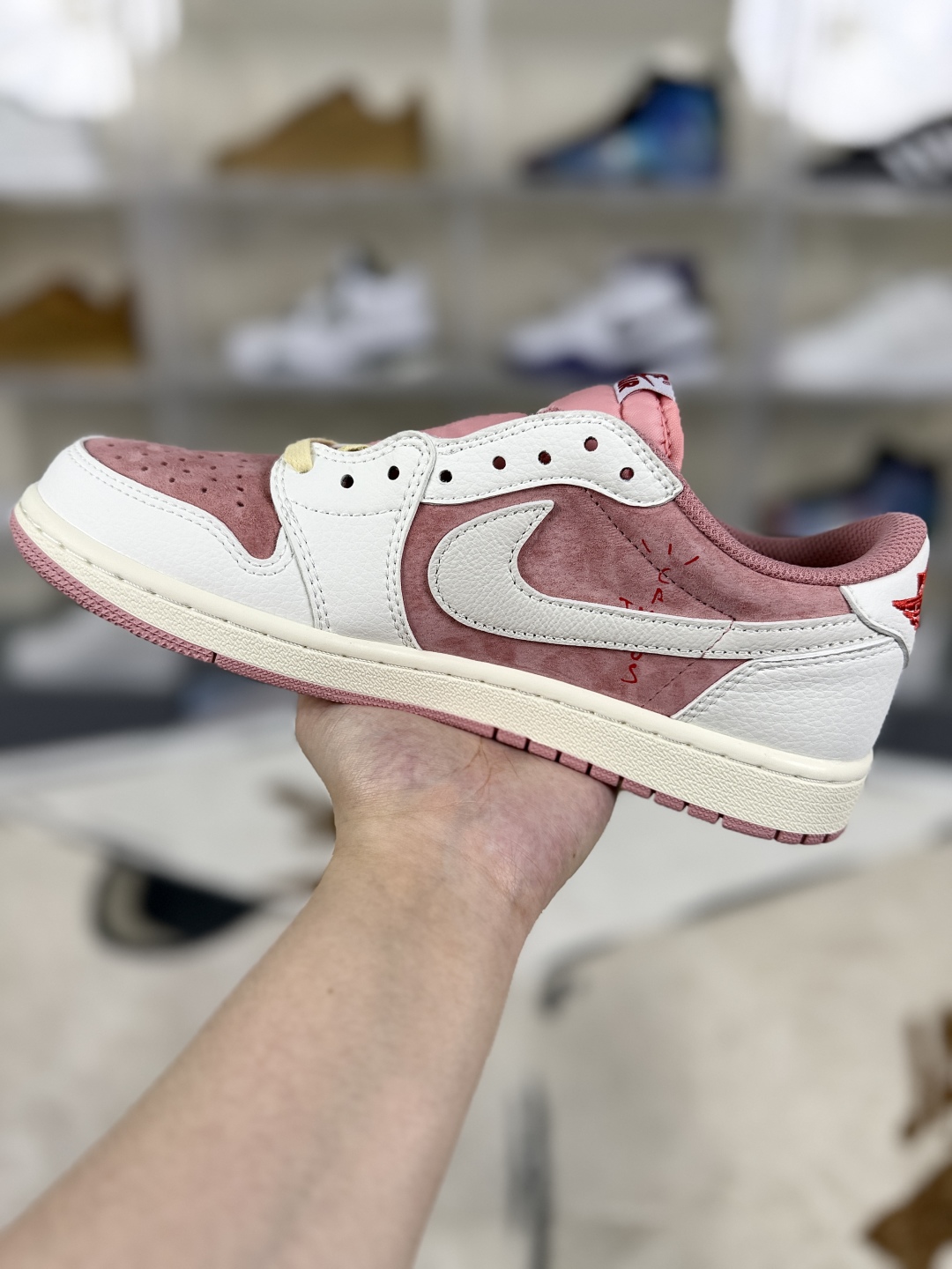 Travis Scott x Air Jordan 1 Low Pink,Retro Basketball Shoes Unisex DM7866-600 2 cmp i1747952345374 914 0 1