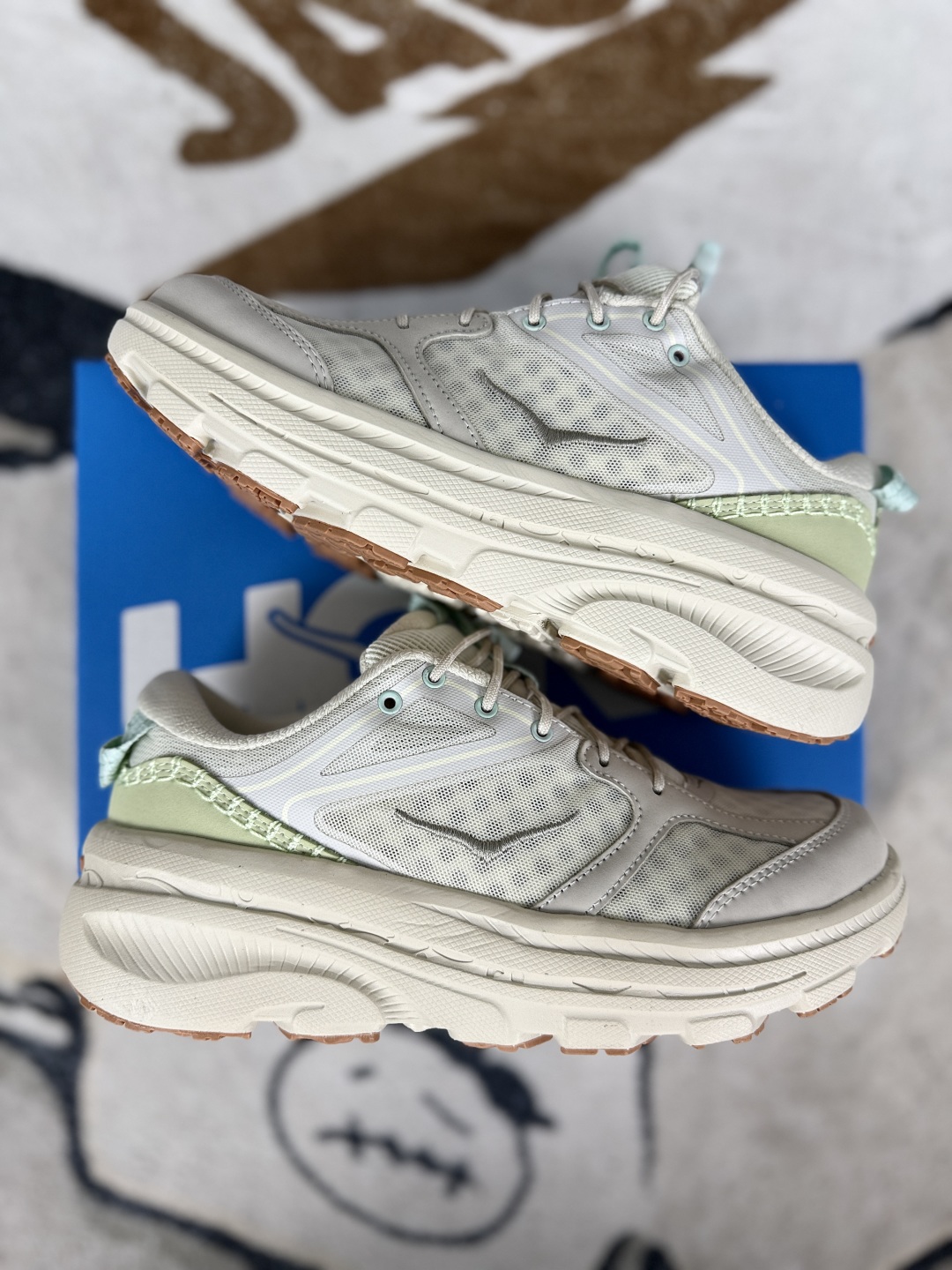 Hoka One One Bondi B3 LS Running Shoes, Lightweight and Comfortable 8 cmp i1748036851443 9807 0 7
