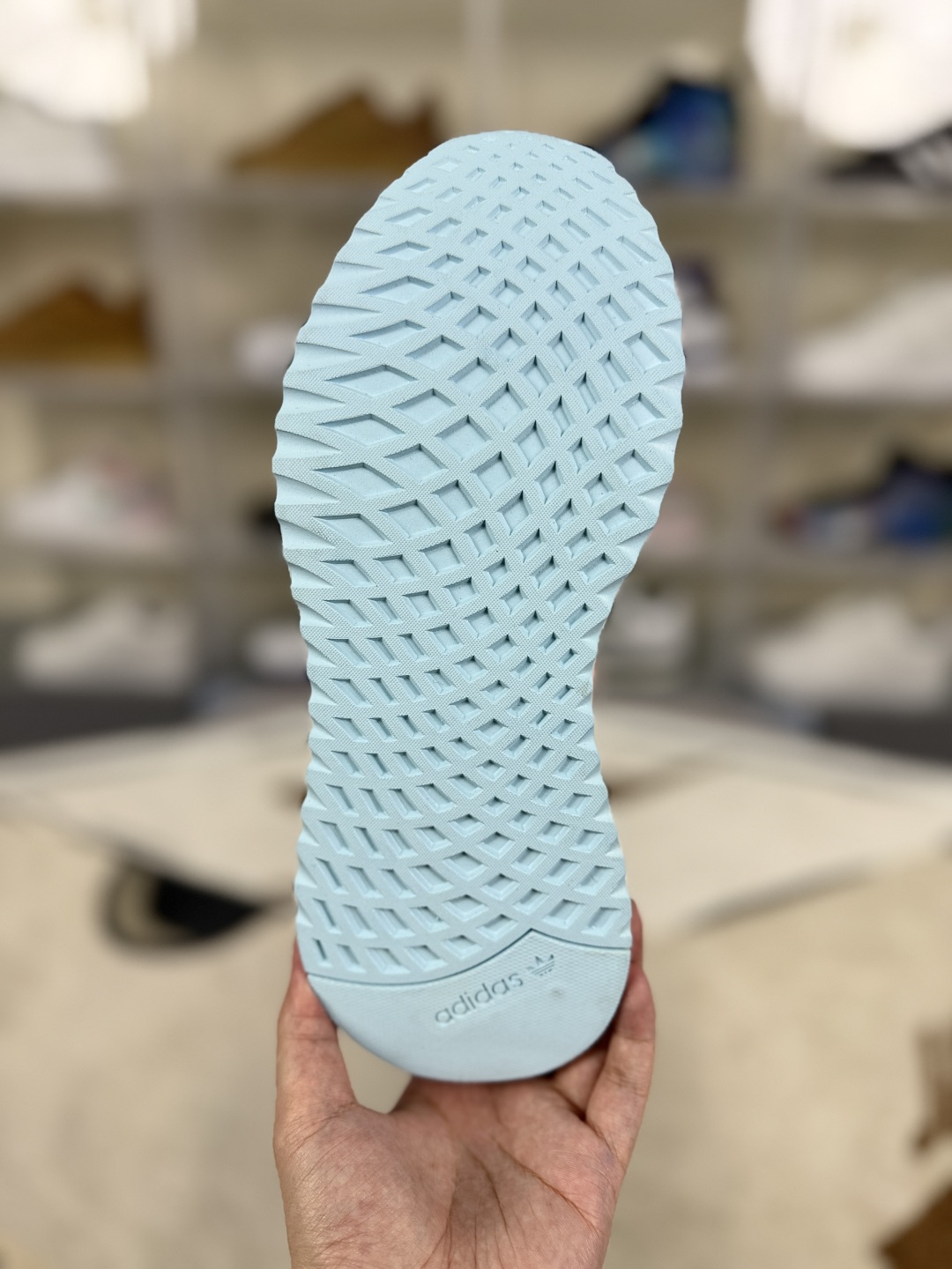 Adidas Tubular Shadow Women's Running Shoes - Comfort, Support, and Style 6 cmp i1748125017981 1623 0 4