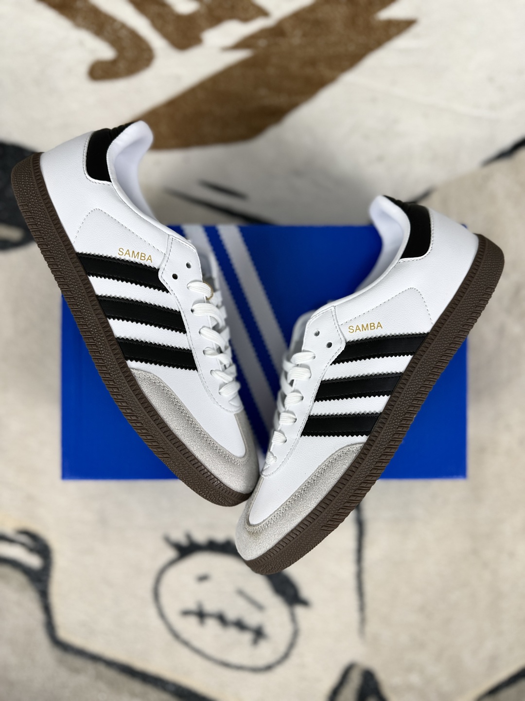 Adidas Originals Samba OG: Classic White & Black Leather Low-Top Sneakers 5 cmp i1748125209189 574 0 6