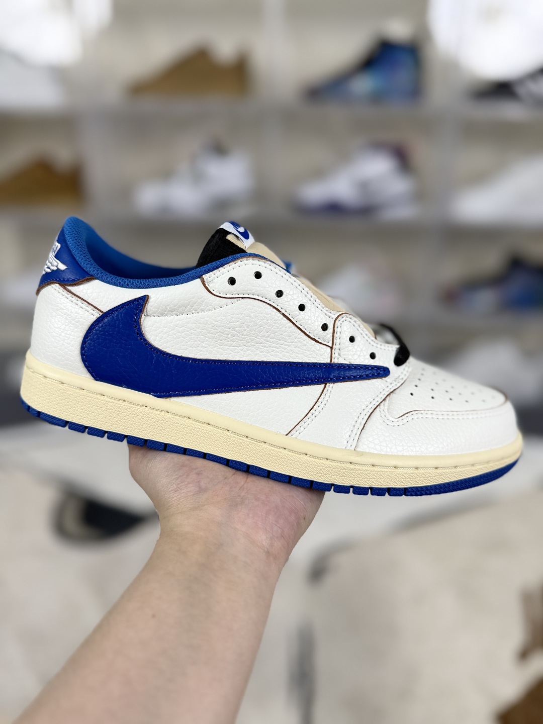 Travis Scott x Air Jordan 1 Low Basketball Shoes - Blue/White - Unisex 1 cmp i1748125336877 7741 0 0