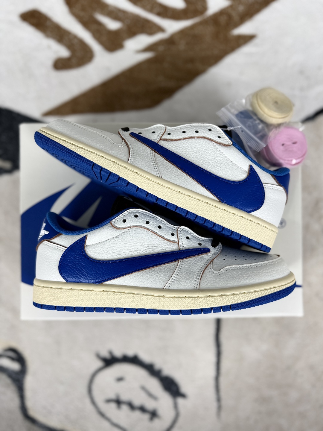 Travis Scott x Air Jordan 1 Low Basketball Shoes - Blue/White - Unisex 8 cmp i1748125336879 5365 0 6