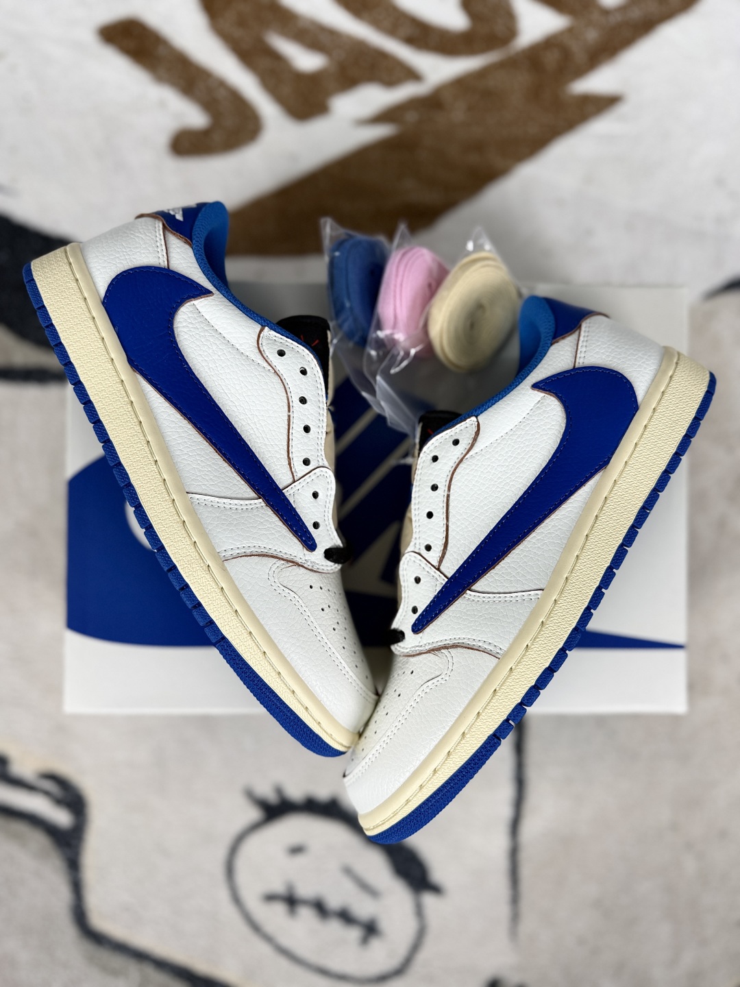 Travis Scott x Air Jordan 1 Low Basketball Shoes - Blue/White - Unisex 5 cmp i1748125338500 493 0 8