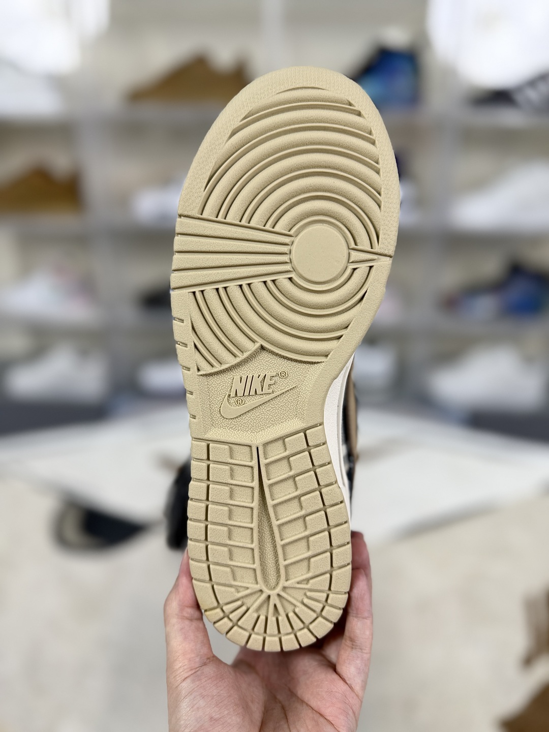 Travis Scott x Nike Dunk SB Jackboys Sneakers - Bandana Print Low Top 7 cmp i1748209831001 7339 0 4