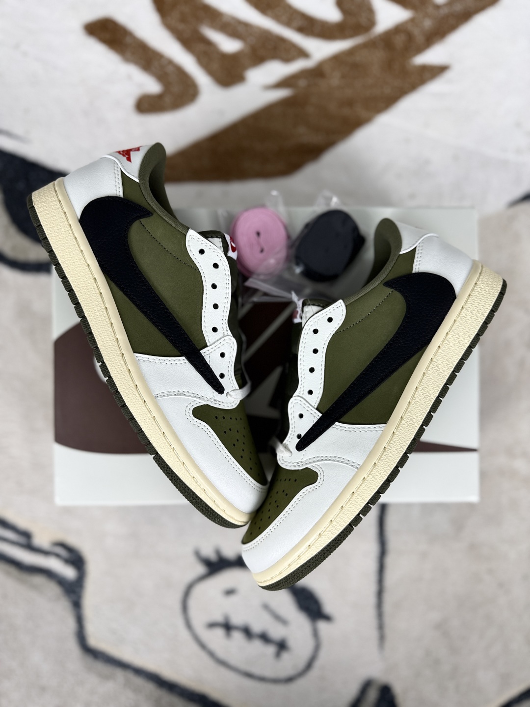 Travis Scott x Jordan Air 1 Low OG Olive - Retro Basketball Shoes For Men & Women 6 cmp i1748296133058 6771 0 6