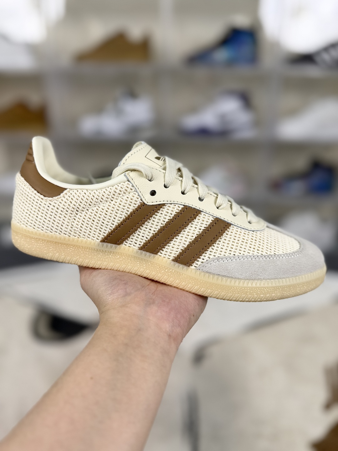 Adidas Originals Samba OG Low Top Sneakers - Beige/Brown - Unisex Design 1 cmp i1748296168827 1835 0 0