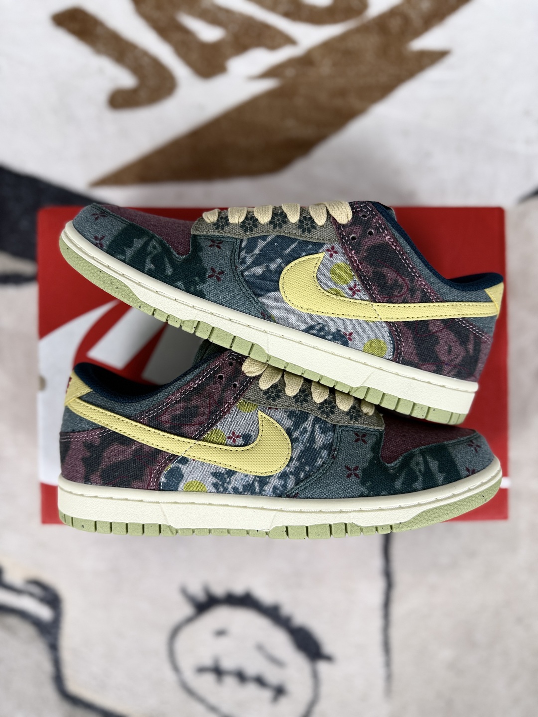 Nike Dunk SP Community Garden Lemon Wash Low Top Sneakers - Unisex Style 9 cmp i1748468273278 992 0 7