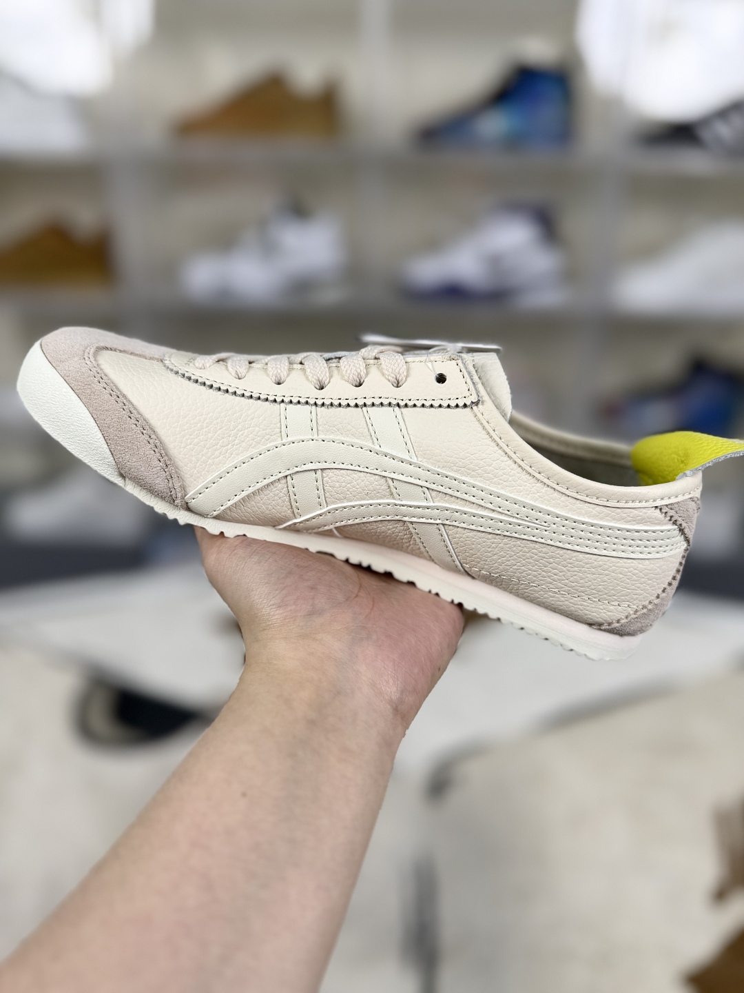 Onitsuka Tiger Mexico 66 Cream/Beige Leather Low-Top Sneakers Unisex Shoes 3 cmp i1748468318983 4315 0 1