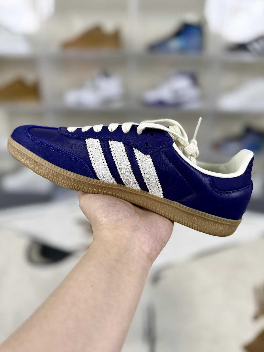 Adidas Originals Samba OG Women's Sneakers - Comfortable, Stylish, and Versatile 3 cmp i1748468376214 9357 0 1