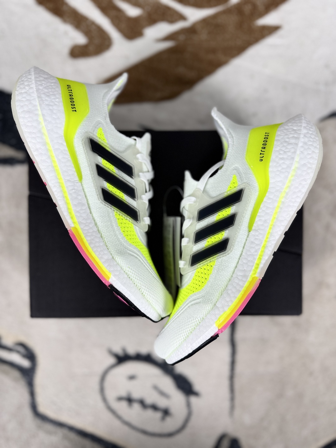 Adidas Ultraboost 21: Comfort, Style & Performance Running Shoes 6 cmp i1748551198218 4307 0 6