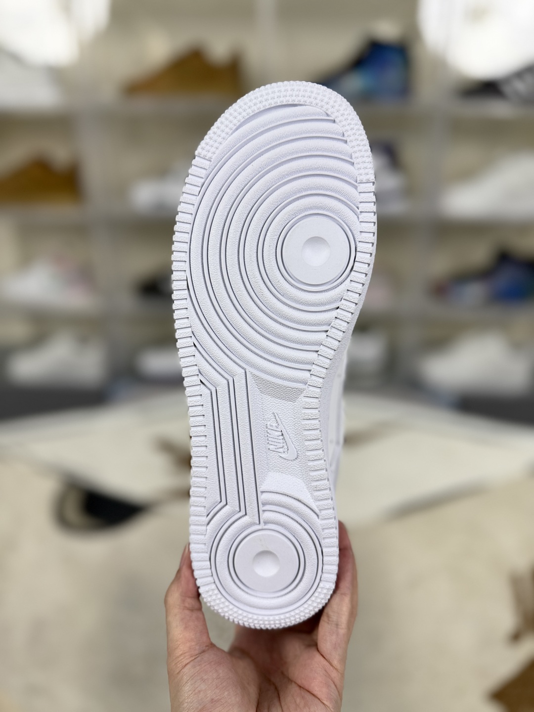 Nike Air Force 1 Low '07: Iconic Style, All-Day Comfort - White Sneakers 7 cmp i1748702223665 532 0 4