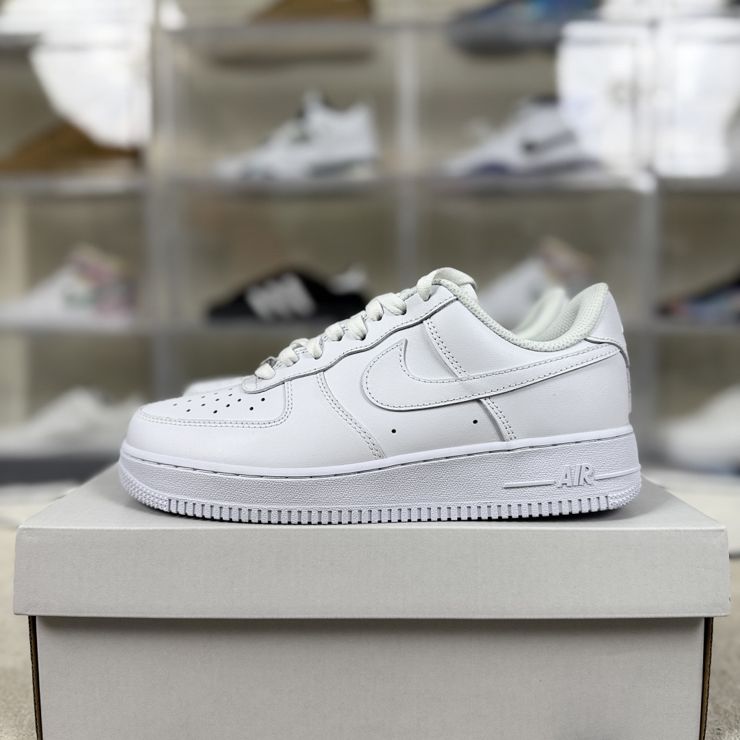 Nike Air Force 1 Low '07: Iconic Style, All-Day Comfort - White Sneakers 10 cmp i1748702227264 303 0 8