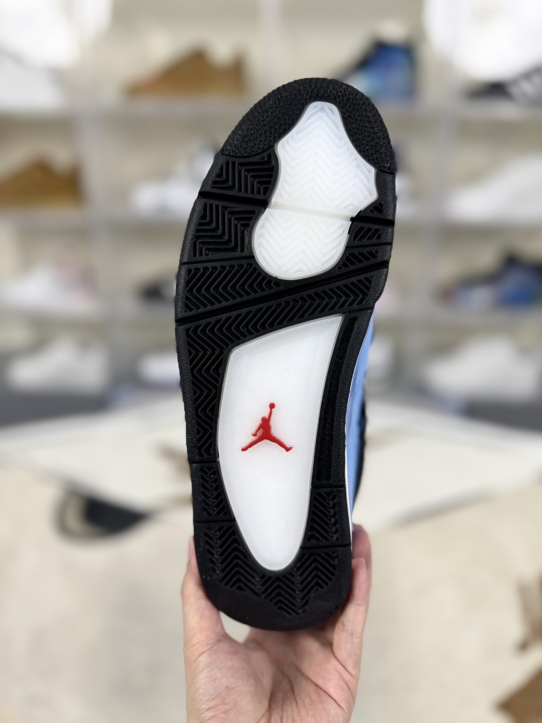 Travis Scott x Jordan Air Jordan 4 Retro Basketball Shoes - Ice Blue 6 cmp i1748702391287 2381 0 4