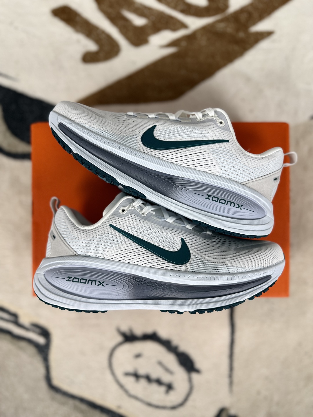 Nike Vomero 18: Comfortable, Versatile, and Durable Low-Top Running Shoes 8 cmp i1748702430179 2882 0 7