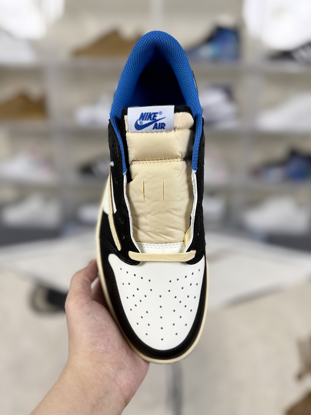Travis Scott x Fragment Design Air Jordan 1 Low OG SP - White/Black/Blue 4 cmp i1749075606757 4241 0 3