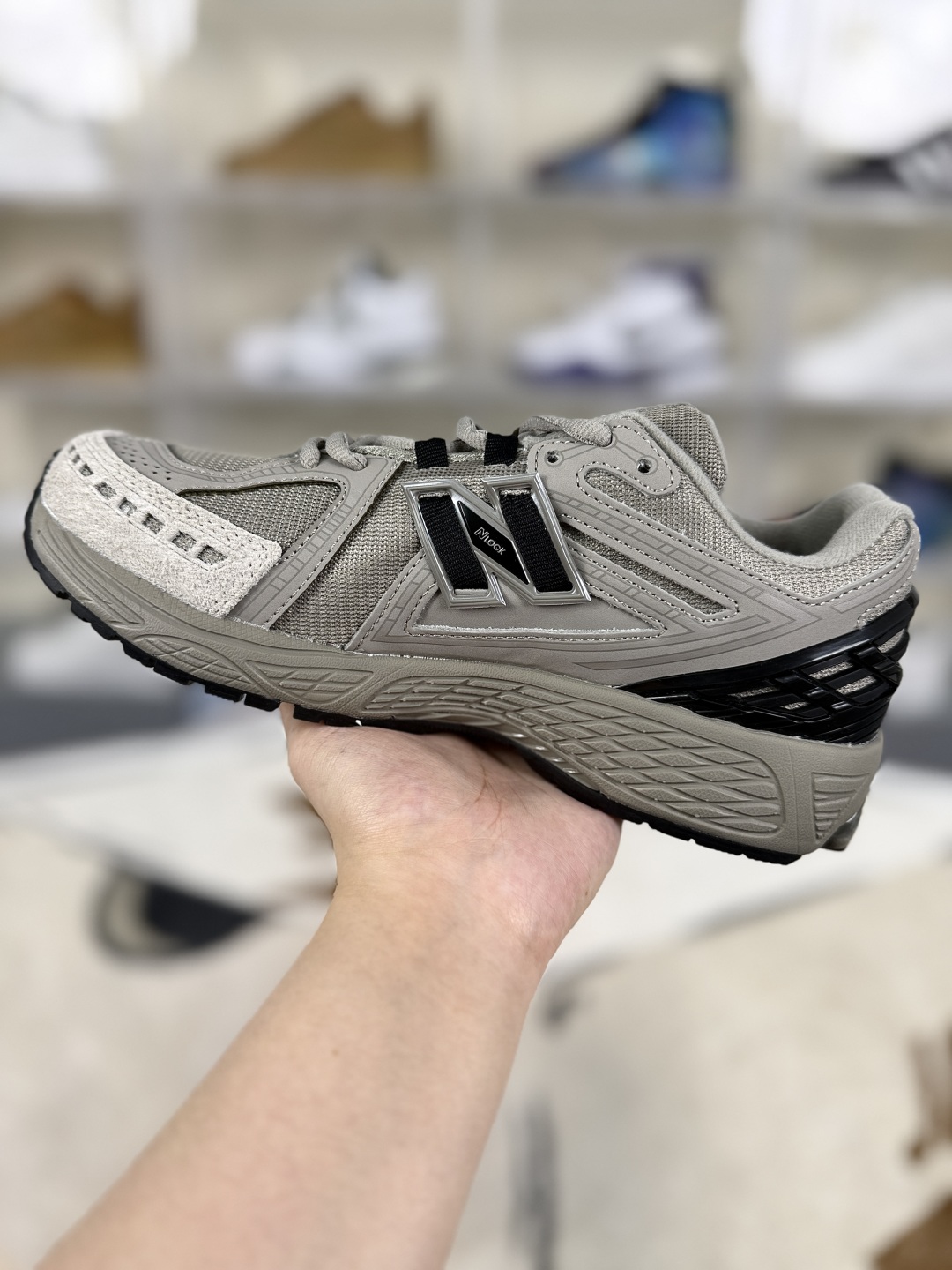 New Balance 1906R Running Shoes - Gray/Brown, Unisex, Comfortable and Durable 3 cmp i1749075633980 125 0 1