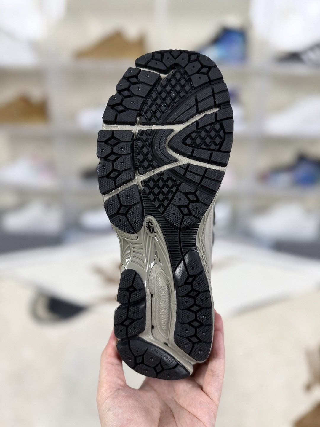 New Balance 1906R Running Shoes - Gray/Brown, Unisex, Comfortable and Durable 7 cmp i1749075638790 2489 0 4