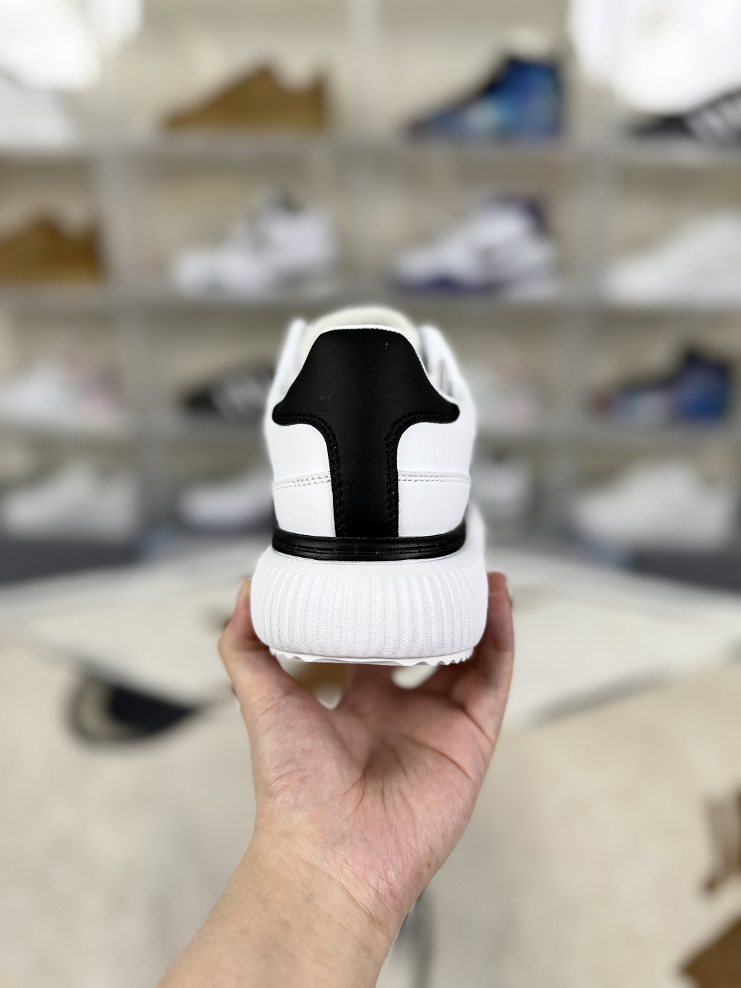 Onitsuka Tiger Delecity Sneakers - White, Comfortable, and Durable Style 4 cmp i1749159959401 8733 0 2