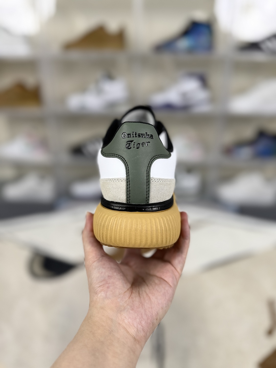 Onitsuka Tiger Delecity White/Grey/Green Unisex Low-Top Lifestyle Sneakers 3 cmp i1749296512035 6738 0 2