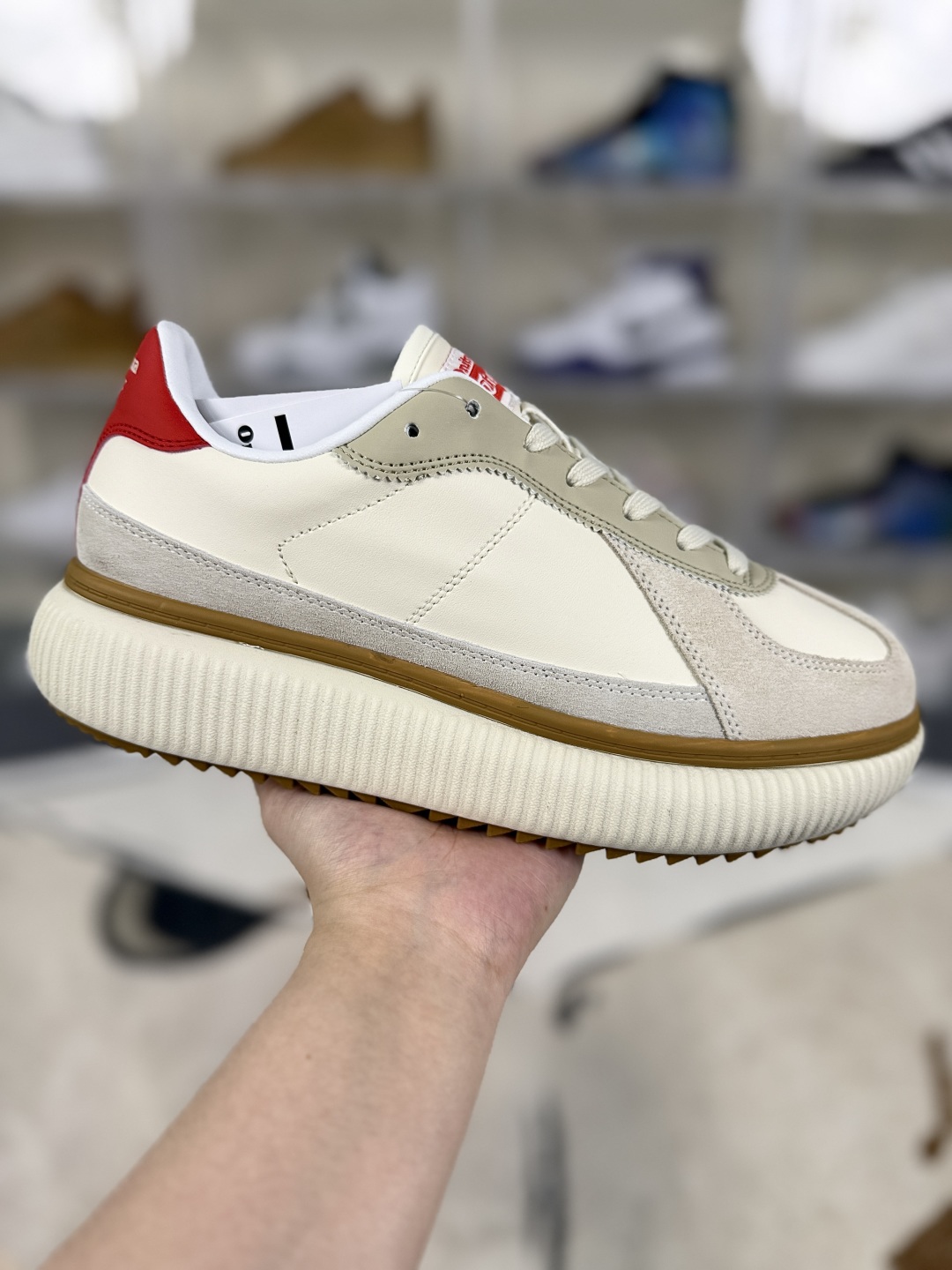 Onitsuka Tiger Delecity Cream/Red Casual Shoes - Comfortable & Stylish 2 cmp i1749296545260 5701 0 0
