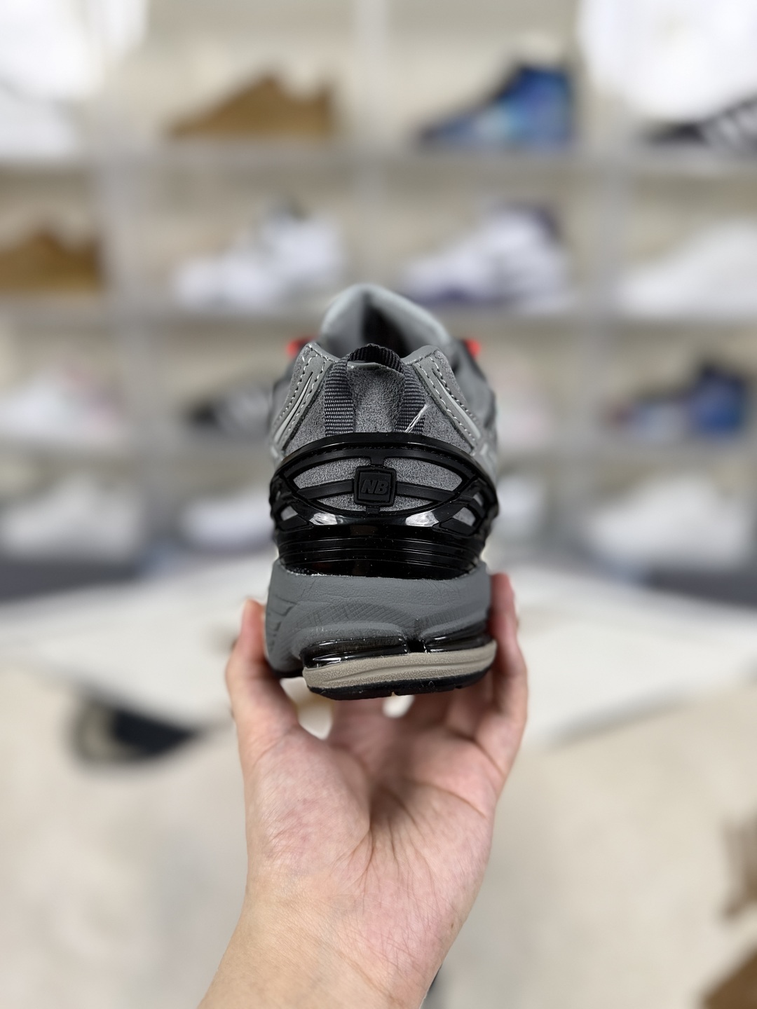 New Balance 1906R: Timeless Style, Modern Tech, Gray/Black/Red Running Shoes 3 cmp i1749334529537 1334 0 2