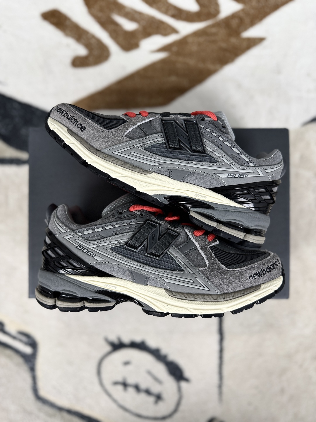 New Balance 1906R: Timeless Style, Modern Tech, Gray/Black/Red Running Shoes 8 cmp i1749334529569 9532 0 7